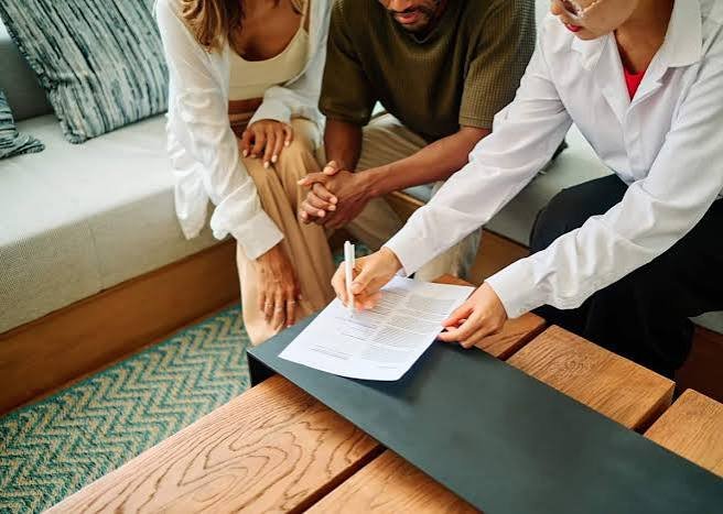 What a Real Estate Agent Actually Does for Buyers?